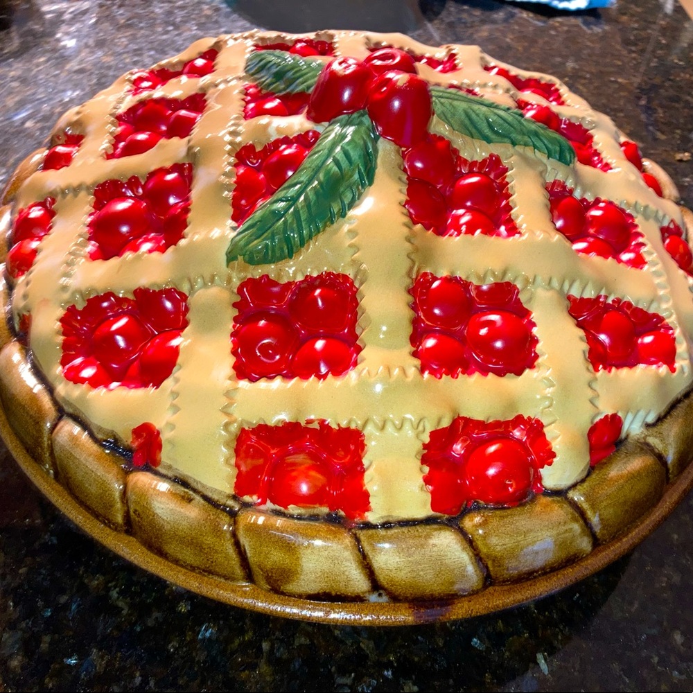 Vintage Ceramic Cherry Pie Plate Dish Keeper Holding Server With Covered Lid